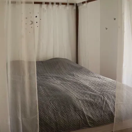 Ferienhaus Awesome In W/ Wifi And 3 Bedrooms Zamárdi