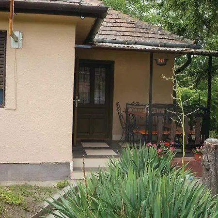 Ferienhaus Awesome In W/ Wifi And 3 Bedrooms Zamárdi
